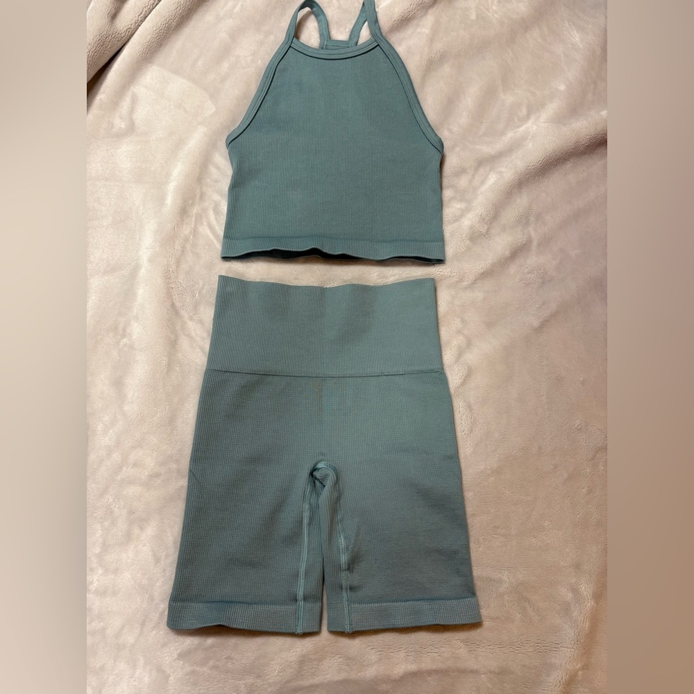 TNA Ribbed Compression Tank and Shorts Size XS
